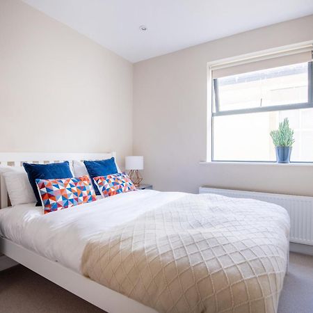 Dream Stays Bath - John Street Luaran gambar